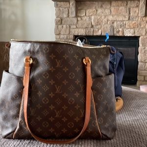 Louis Vuitton Totally Monogram Shoulder Bag
